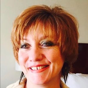 Meet your Posher, Becky